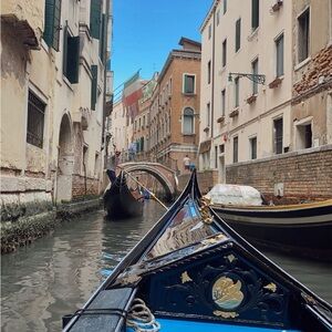 Meet your Posher, Letizia